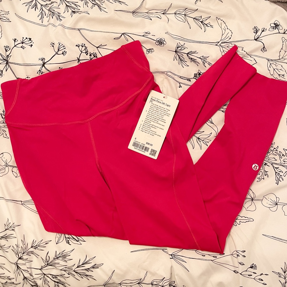 BNWT Lululemon Base Pace 25” High Rise Tights